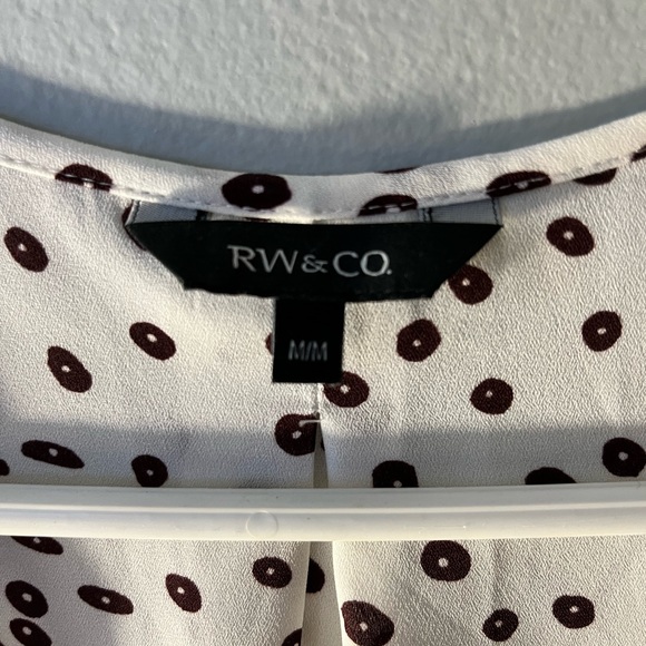 Sleeveless dress top - Picture 3 of 3